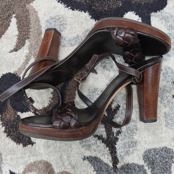 Gucci Brown Leather Heels - Picture 1 of 12